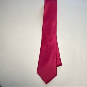 Slim pink tie